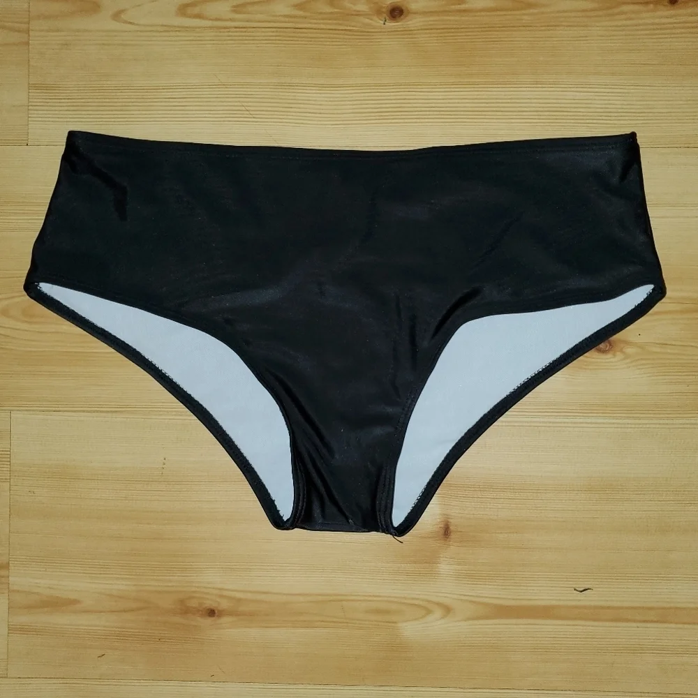 SHEIN Black Bathing Suit Bottoms (2 available) - Picture 4 of 9